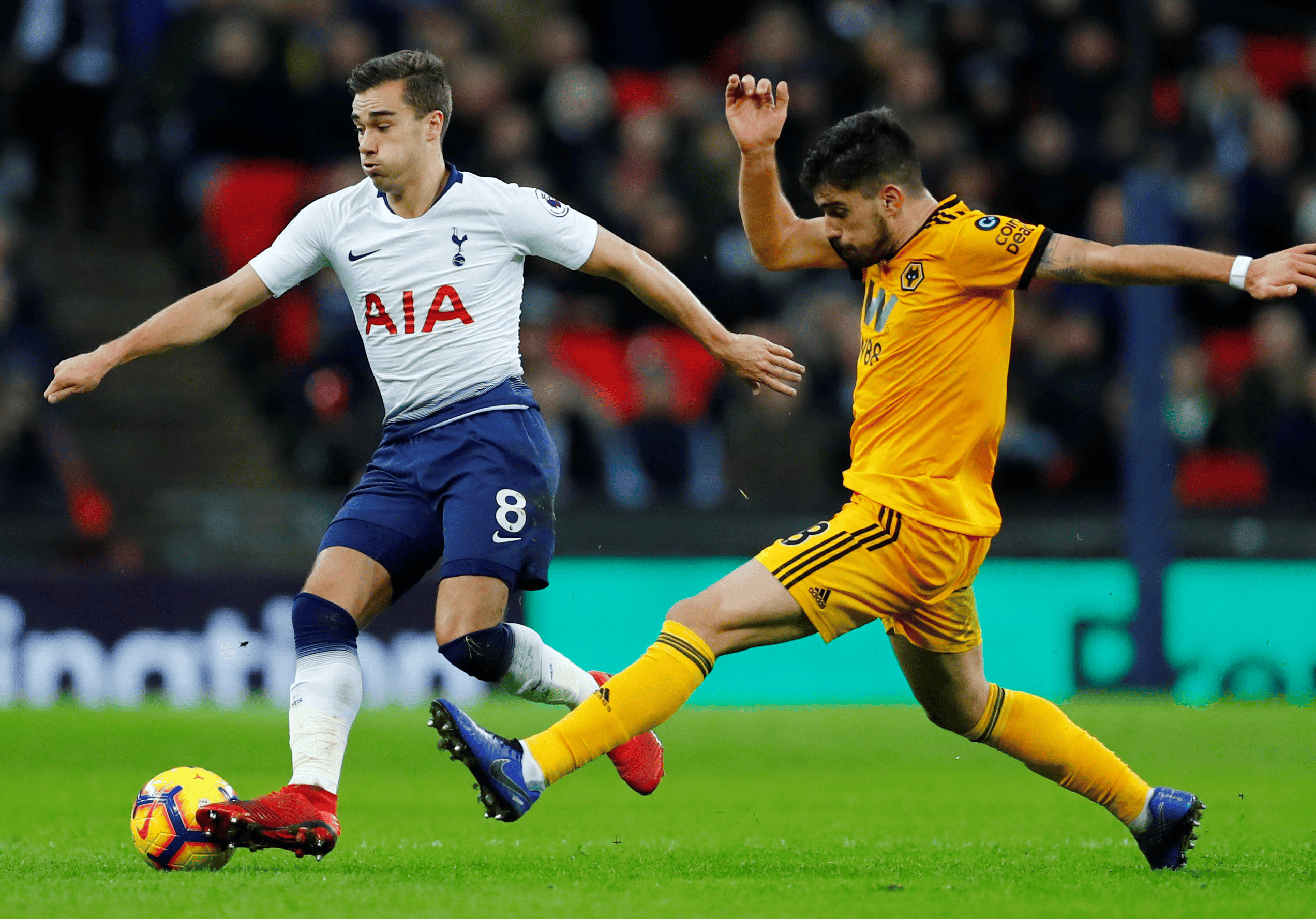 狼队客场输球,英超保级形势愈发堪忧的简单介绍 狼队客场输球,英超保级形势愈发堪忧的简单介绍