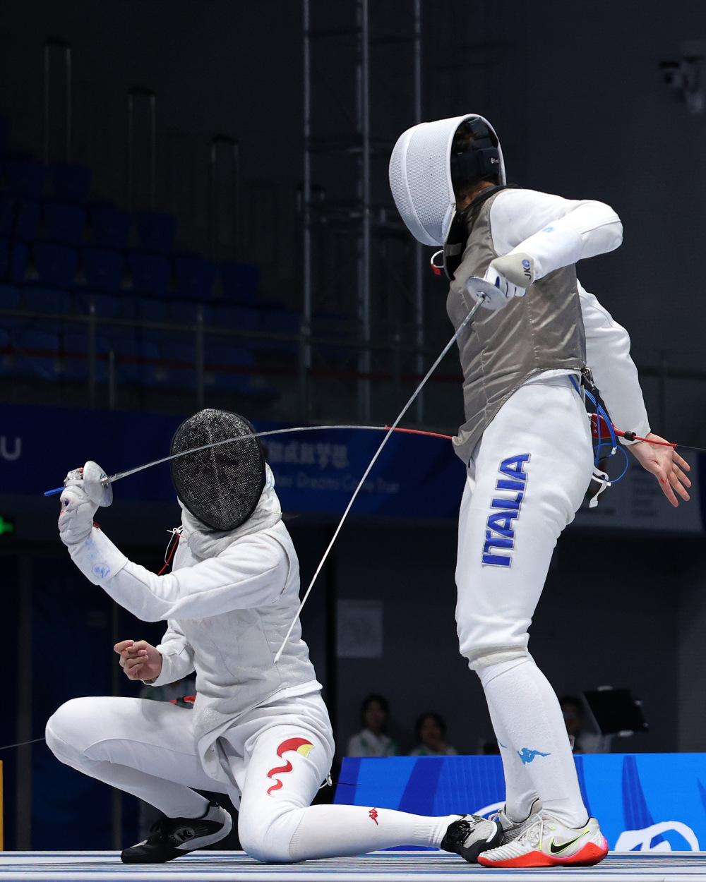 稳操胜券!英国击剑选手荣膺金牌的简单介绍 稳操胜券!英国击剑选手荣膺金牌的简单介绍