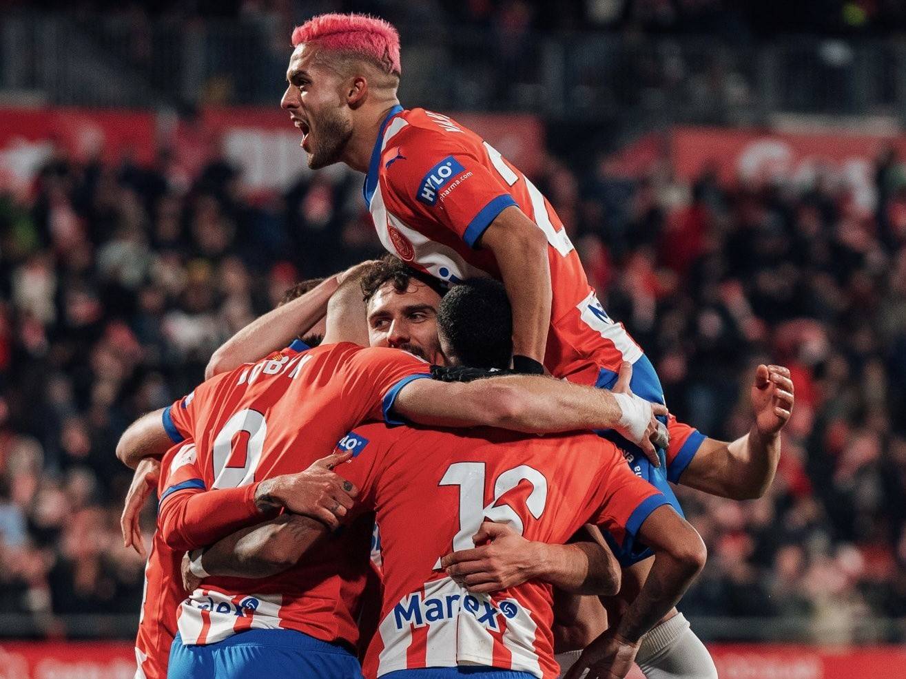 包含热那亚迎战维罗纳实力较量赛事吸引眼球的词条 包含热那亚迎战维罗纳实力较量赛事吸引眼球的词条