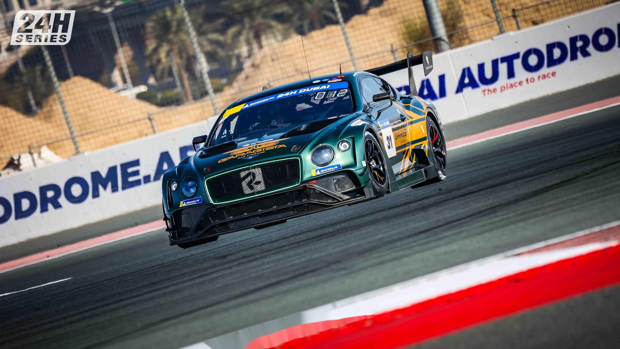 神仙对局!赛车比赛过程堪比大片 神仙对局!赛车比赛过程堪比大片