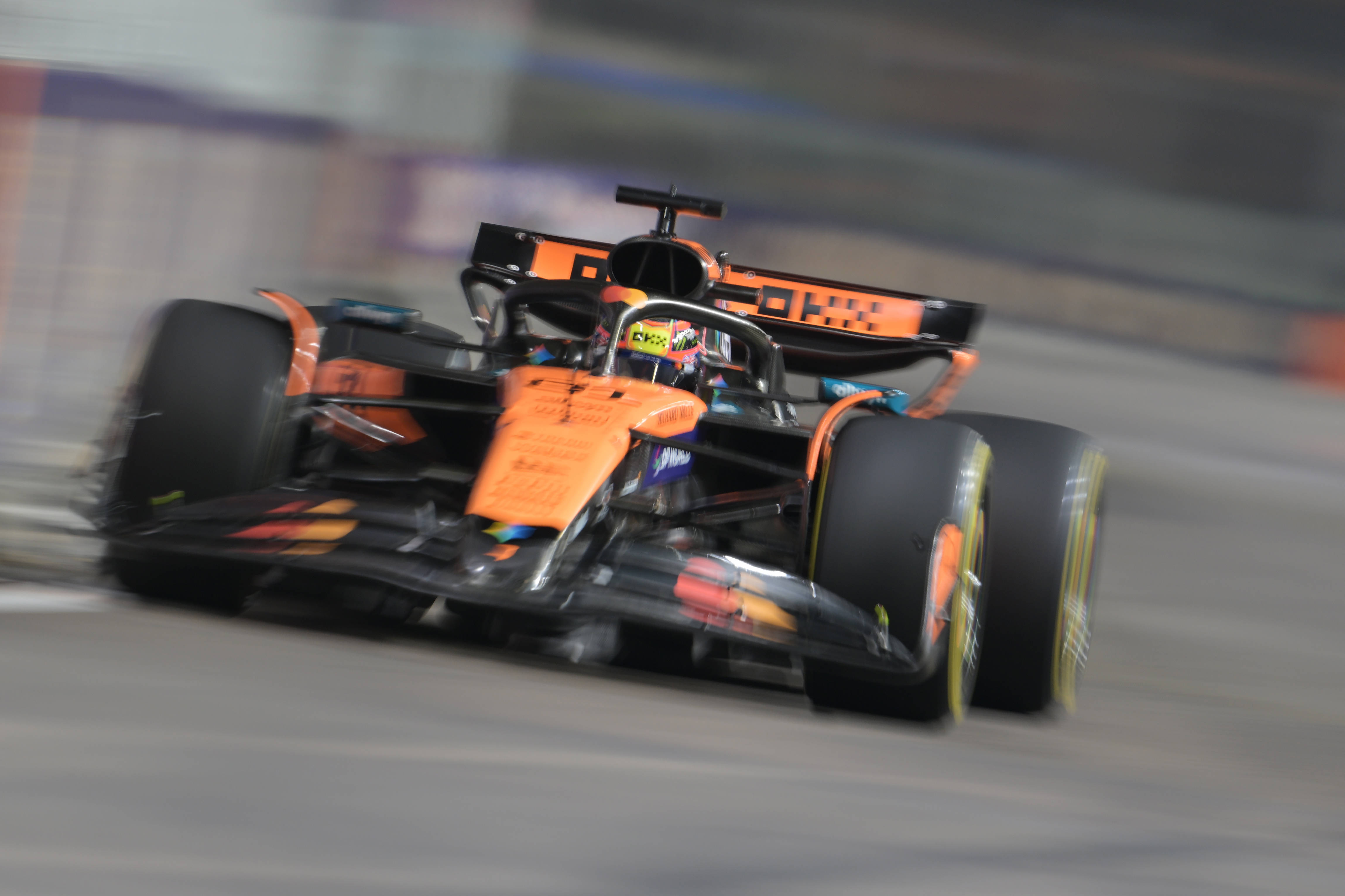 包含红牛二队轻取迈凯伦,勒克莱尔统治全场的词条 包含红牛二队轻取迈凯伦,勒克莱尔统治全场的词条