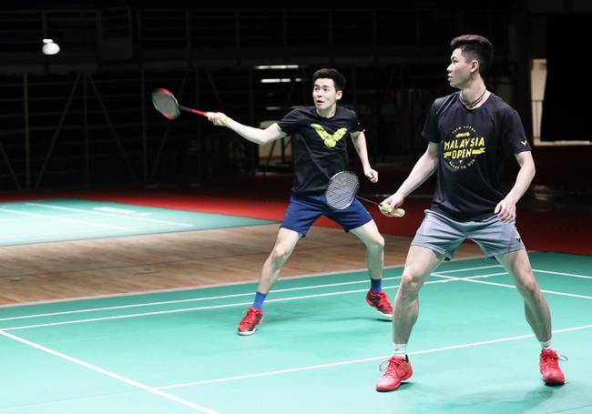 日本队鏖战丹麦队,李梓嘉统治全场 日本队鏖战丹麦队,李梓嘉统治全场