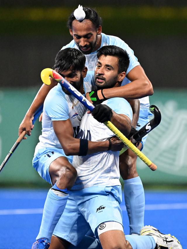 印度队轻取泰国队,黄鸭组合扛起全队 印度队轻取泰国队,黄鸭组合扛起全队