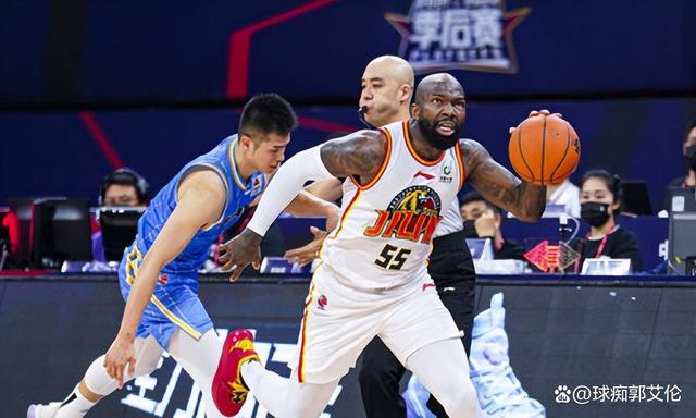 辽宁队逆转广州队,戈贝尔扛起全队 辽宁队逆转广州队,戈贝尔扛起全队