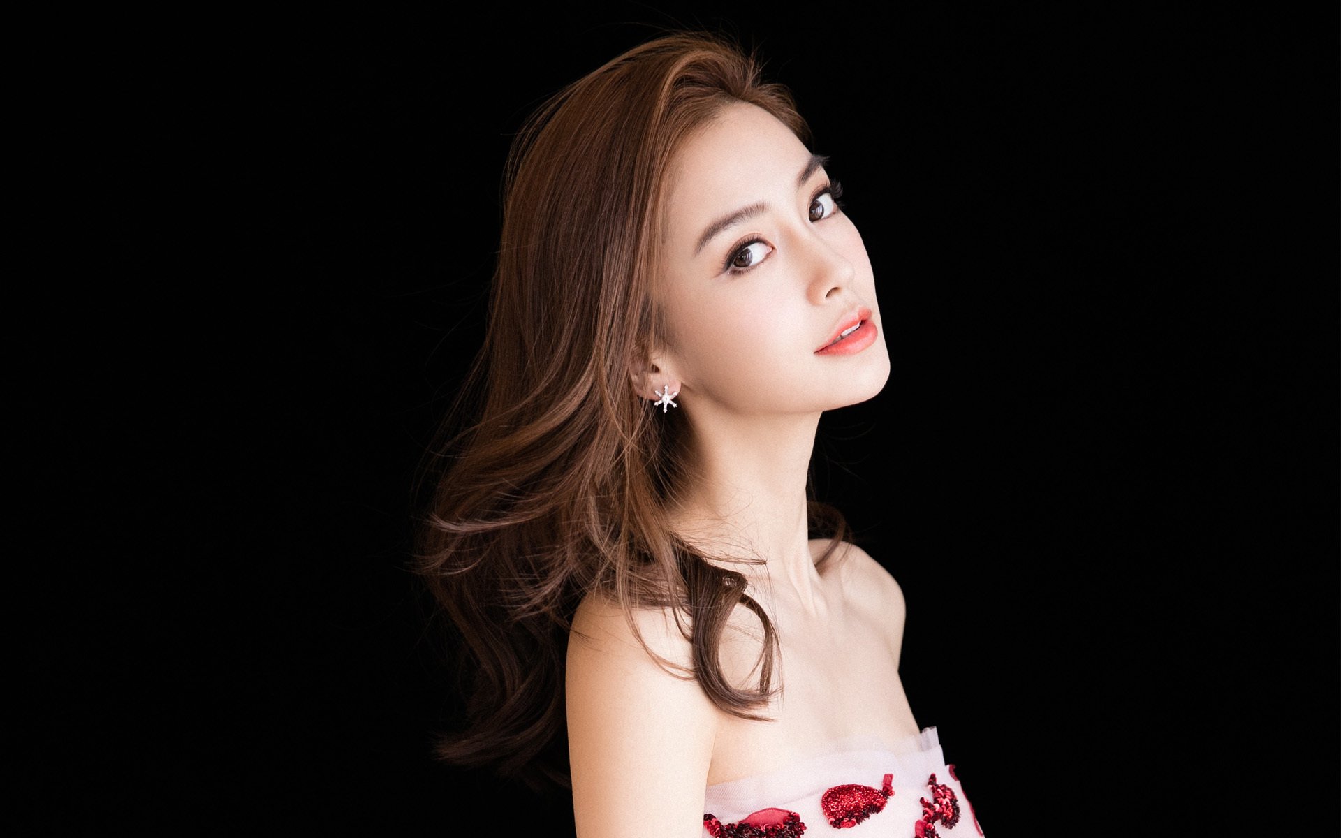 破壁之战，当德国铁骑遭遇南半球黑马，欧冠半决赛上演洲际对话